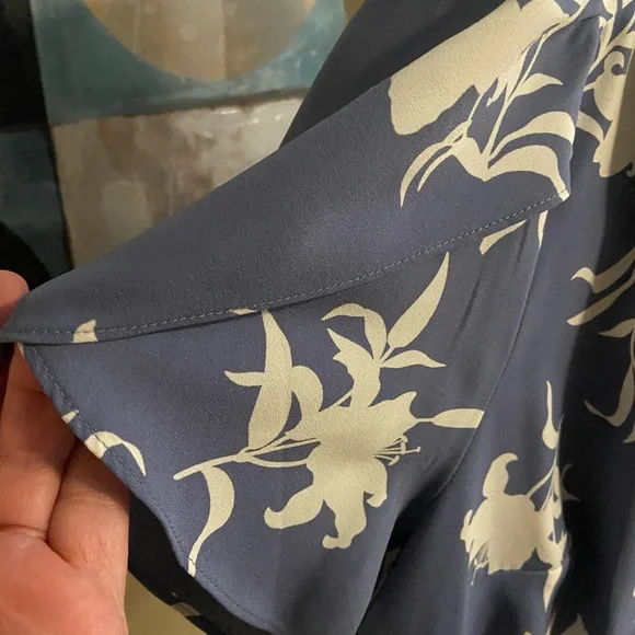 41 Hawthorne plus size top - Picture 6 of 8